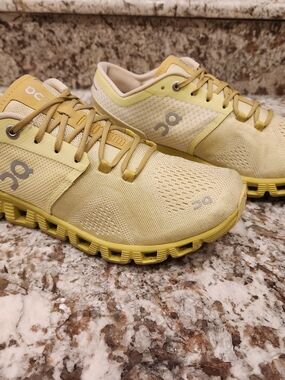 On Cloud X Citron Running Shoes 8.5